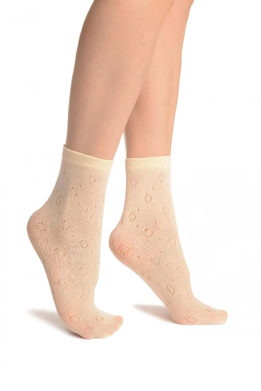 Women's bamboo fiber socks for eco - friendlinessCream Crochet Rombs Ankle High Socks