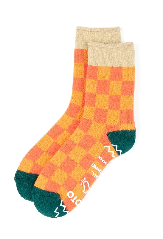 Women's adjustable - fit socks for a customized feelROTOTO Pile Room Checkerboard Socks - Light Orange / Beige / Dark Green