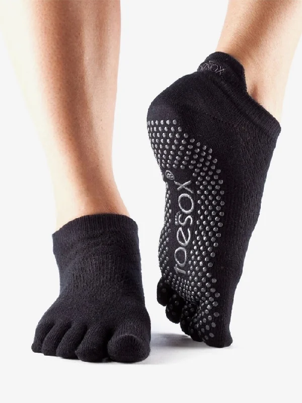 Women's anti - odor socks for long - day freshnessToeSox Full Toe Low Rise - Black