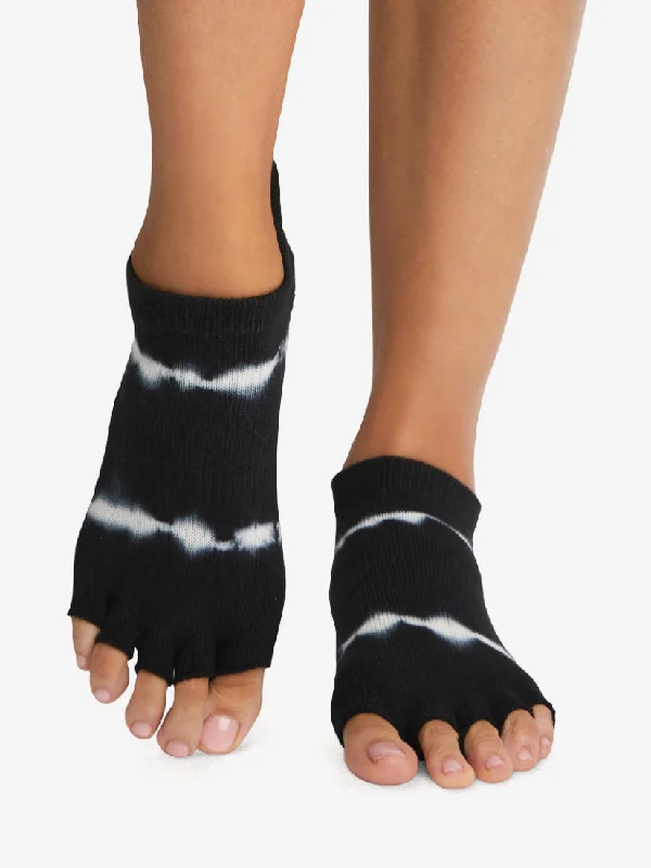 Women's leather - look socks for an edgy styleToeSox Half Toe Low Rise Grip Socks - Black Tie Dye Stripe