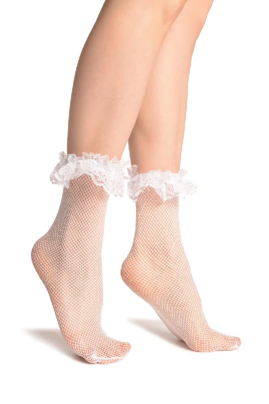 Women's ribbed knee - high socks for a classic lookWhite Fishnet With Lace Ruffles Ankle High Socks