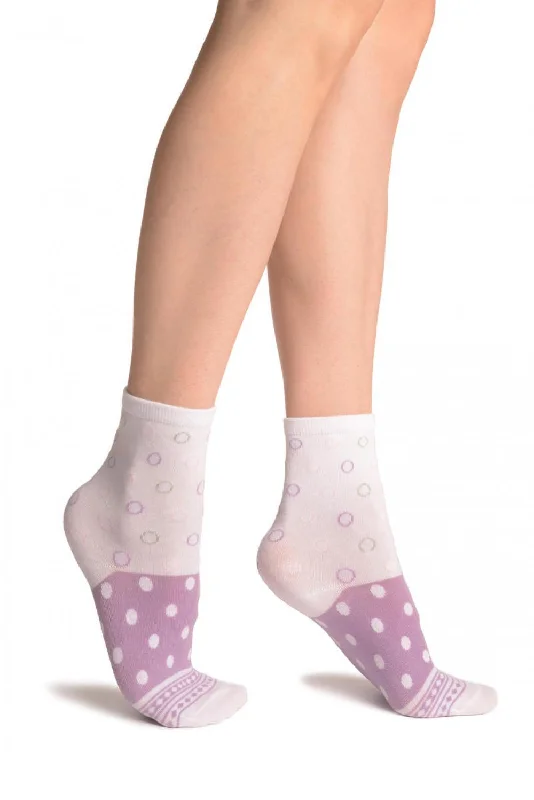 Women's sheer over - the - knee socks for a sexy appealWhite With Wide Lilac Dotted Stripe Ankle High Socks